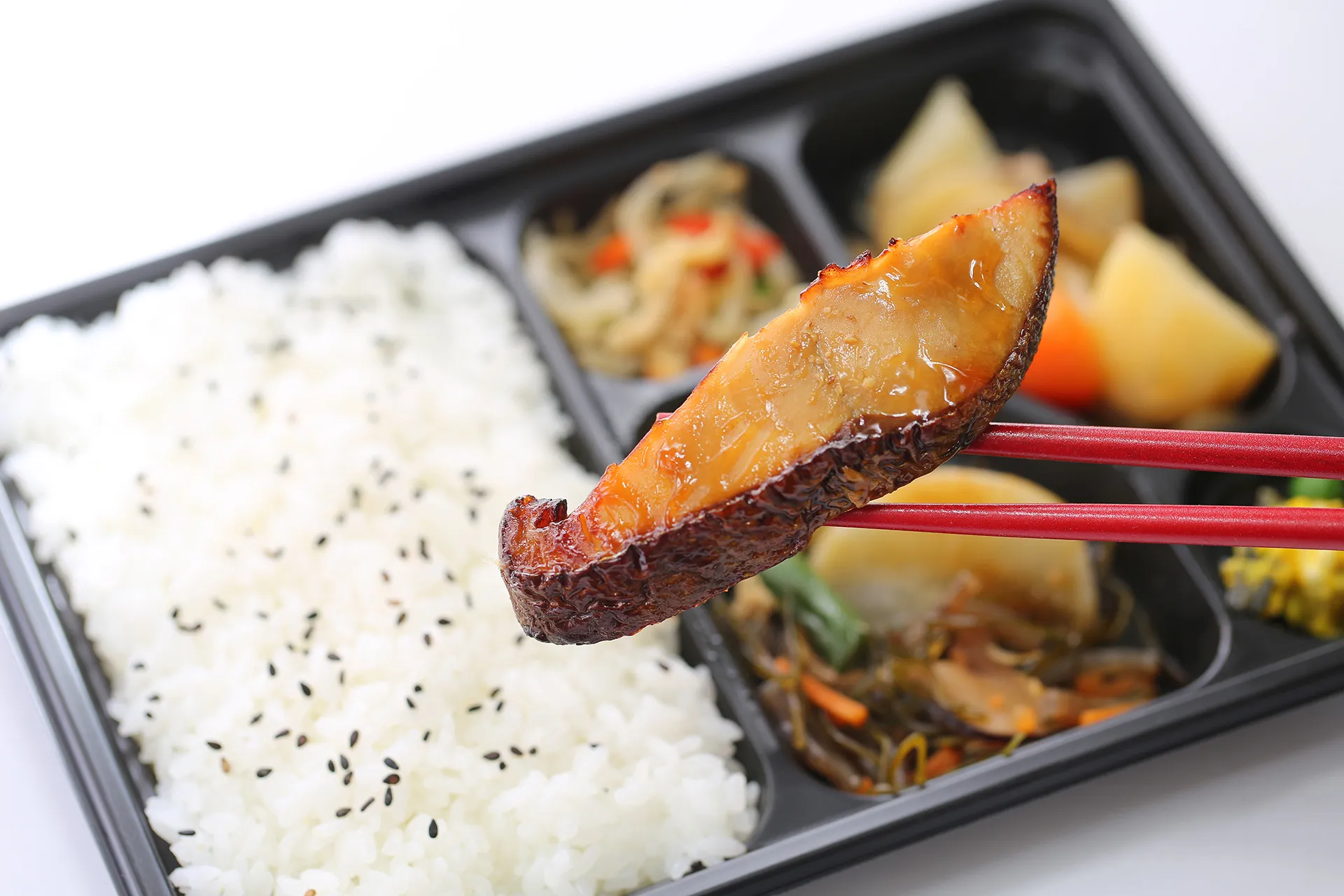 株式会社　ナルミヤ